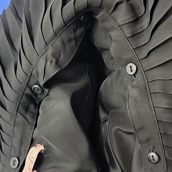 Lou Nardi Black Detachable Ruffle Trim Elegant Flowy Coat - Picture 15 of 15